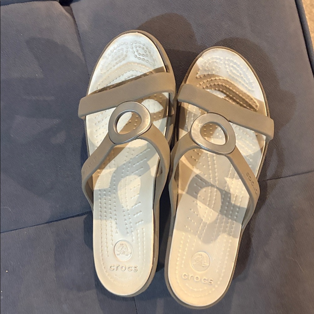 CROCS Tan Slide Sandals with Circular Detail - Picture 2 of 3